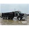 Image 2 : 2005 KENWORTH T800 TRI DRIVE DUMP TRUCK