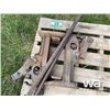 Image 3 : (2) RAILROAD JACKS & PRY BARS