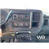 Image 9 : 2002 CHEVROLET SILVERADO DUALLY FLATDECK TRUCK