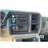 Image 9 : 2003 GMC 2500 SLT CREW CAB FLATBED