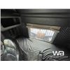 Image 13 : 2013 KENWORTH C500 TRI DRIVE SLEEPER TEXAS BED