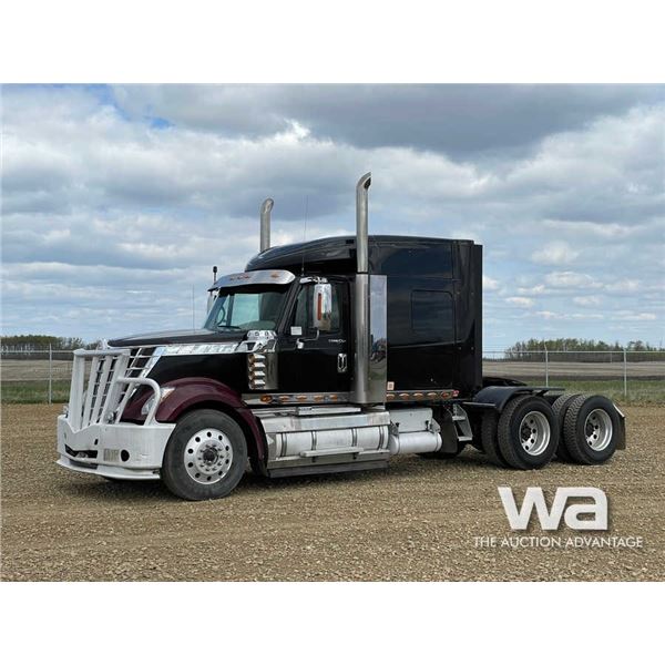 2011 INTERNATIONAL LONESTAR T/A SLEEPER TRUCK