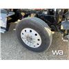 Image 19 : 2009 WESTERN STAR 4900 T/A SLEEPER TRUCK TRACTOR