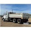 Image 4 : 2000 KENWORTH T800B T/A DUMP TRUCK