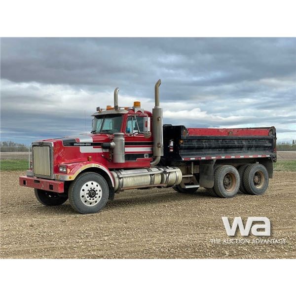 1996 WESTERN STAR 4964 T/A DUMP TRUCK