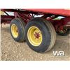 Image 12 : NEW HOLLAND STACKLINER T/A BALE WAGON
