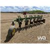 Image 3 : JOHN DEERE A3200 6 BOTTOM PLOW