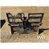 Image 5 : SKID STEER 42" GRAPPLE FORKS
