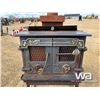 Image 5 : WOOD STOVE WITH FAN BUILT IN