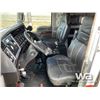 Image 6 : 2018 KENWORTH C500 TRI DRIVE SLEEPER WINCH TRACTOR