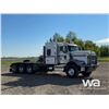 Image 2 : 2013 KENWORTH C500 TRI DRIVE SLEEPER WINCH TRACTOR