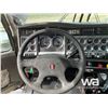 Image 10 : 2012 KENWORTH T800 TRI DRIVE SLEEPER WINCH TRACTOR