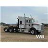 Image 2 : 2015 KENWORTH T800 T/A SLEEPER WINCH TRACTOR