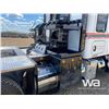 Image 29 : 2015 KENWORTH T800 T/A SLEEPER WINCH TRACTOR