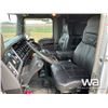 Image 6 : 2015 KENWORTH T800 T/A SLEEPER WINCH TRACTOR
