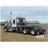 Image 4 : 2013 KENWORTH T800 T/A SLEEPER WINCH TRUCK