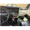Image 8 : 2013 KENWORTH T800 T/A SLEEPER WINCH TRUCK