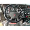 Image 10 : 2011 KENWORTH T800 T/A SLEEPER WINCH TRACTOR