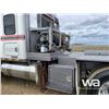 Image 27 : 2011 KENWORTH T800 T/A SLEEPER WINCH TRACTOR
