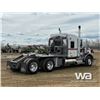 Image 3 : 2011 KENWORTH T800 T/A SLEEPER WINCH TRACTOR