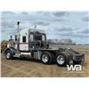 Image 4 : 2011 KENWORTH T800 T/A SLEEPER WINCH TRACTOR
