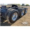 Image 20 : 2016 KENWORTH T800 TRI-DRIVE SLEEPER TRUCK TRACTOR