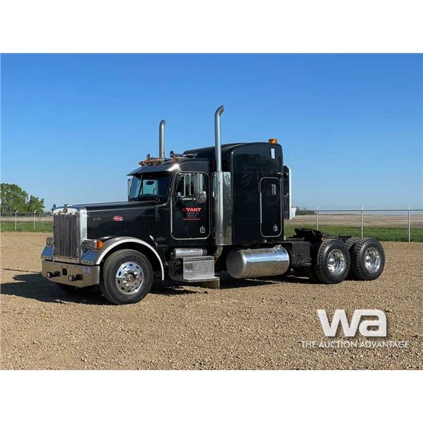 1999 PETERBILT 379 T/A SLEEPER TRUCK TRACTOR