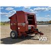 Image 2 : 2003 HESSTON 956A ROUND BALER