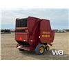 Image 4 : 2001 NEW HOLLAND 688 ROUND BALER