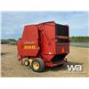 Image 5 : 2001 NEW HOLLAND 688 ROUND BALER
