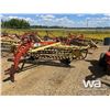 Image 14 : NEW HOLLAND 258 & 260 ROLL BAR HAY RAKES