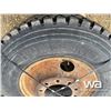 Image 5 : (4) HUMSUNG 11R24.5 TRUCK DRIVE TIRES