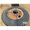 Image 7 : (4) HUMSUNG 11R24.5 TRUCK DRIVE TIRES
