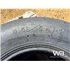 Image 6 : (UNUSED) (4) TREADURA IMPLEMENT 9.5L-15 TIRES
