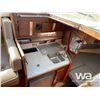 Image 17 : 1985 SEA RAY 26 FT. CABIN CRUISER BOAT