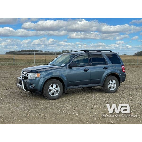 2010 FORD ESCAPE 4 DOOR SPORTS UTILITY VEHICLE