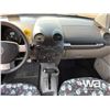 Image 8 : 2001 VOLKSWAGEN NEW BEETLE CAR