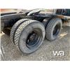 Image 21 : 1991 MACK RD688S T/A WINCH TRACTOR