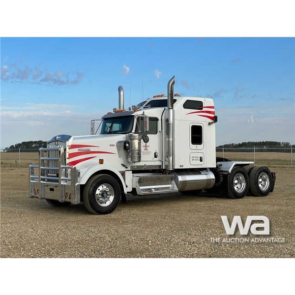2013 KENWORTH W900 T/A SLEEPER TRUCK TRACTOR