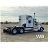 Image 3 : 2013 KENWORTH W900 T/A SLEEPER TRUCK TRACTOR