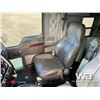 Image 7 : 2013 KENWORTH W900 T/A SLEEPER TRUCK TRACTOR