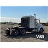 Image 3 : 2009 PETERBILT 386 T/A SLEEPER TRUCK TRACTOR