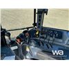 Image 9 : 2001 NEW HOLLAND TM135 MFWD TRACTOR