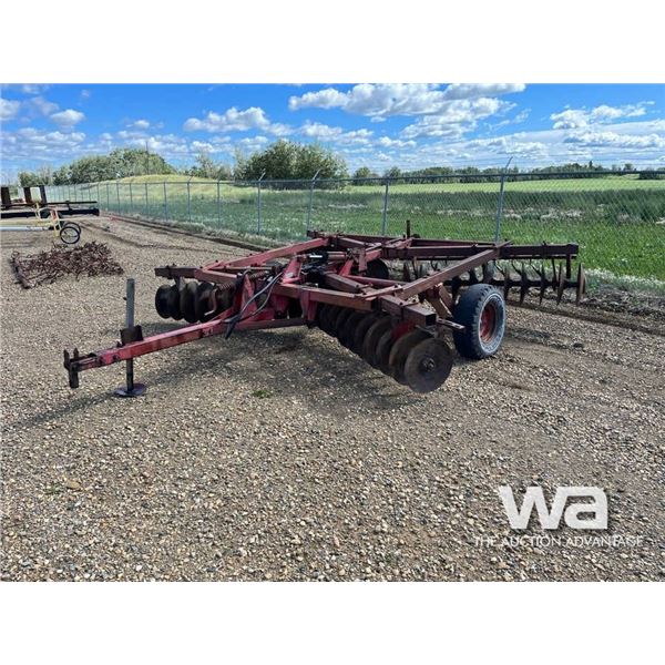 MASSEY FERGUSON 620 16 FT. DISC