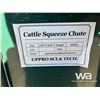Image 5 : (UNUSED) 9 FT. CATTLE SQUEEZE