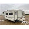 Image 4 : 1996 DUTCHMAN SIGNATURE 5TH WHEEL TRAVEL TRAILER
