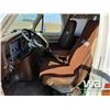 Image 6 : 1979 FORD MAXI HIGH RISE CAMPER VAN