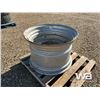 Image 3 : (1) 32XDW21B TRACTOR RIM
