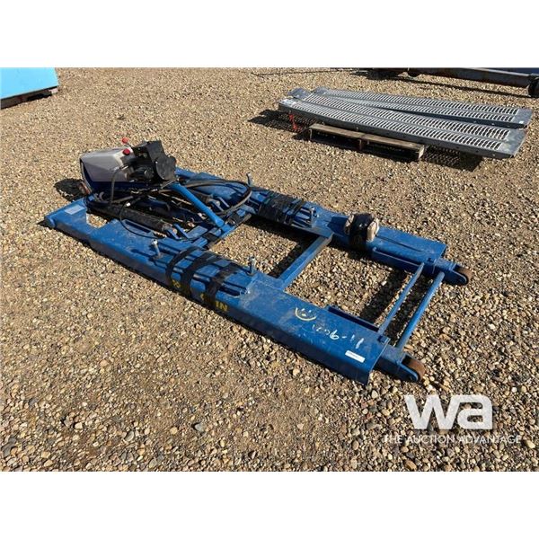 TORIN 5000 LB PORTABLE CAR HOIST