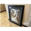 Image 1 : 3 WOLVES FRAMED PRINT